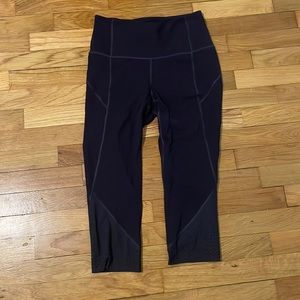 Lululemon cropped leggings size 8 purple!